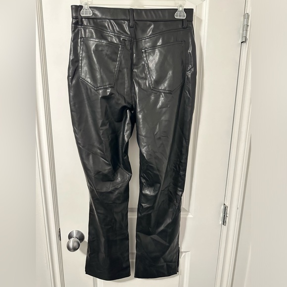Abercrombie & Fitch Curve Love Vegan Leather 90s Straight Pant - Picture 8 of 9